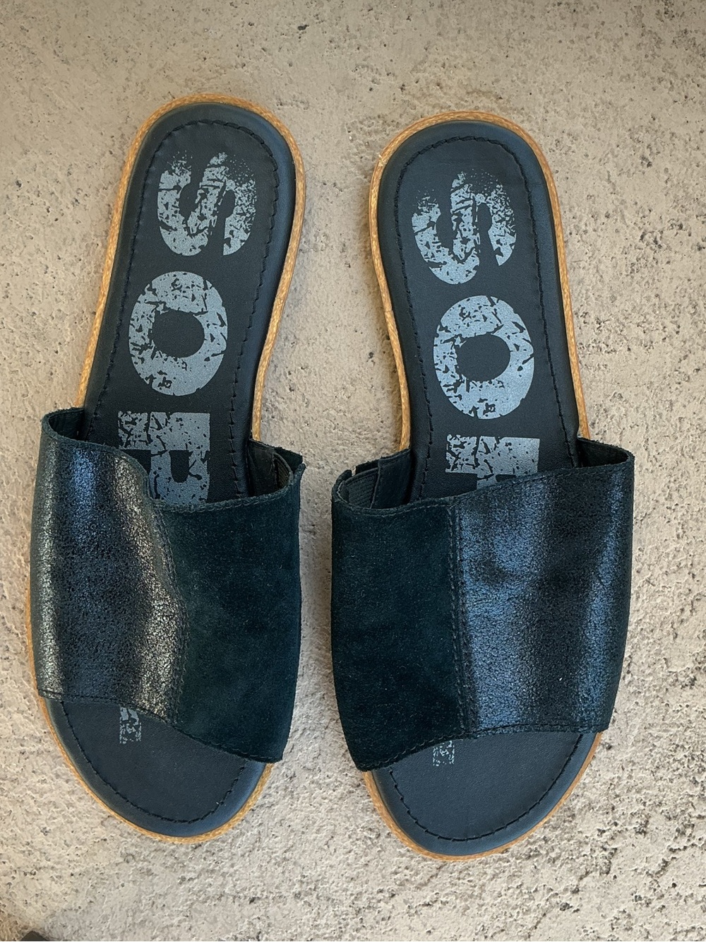 Sorel Black Women's Slide Mules